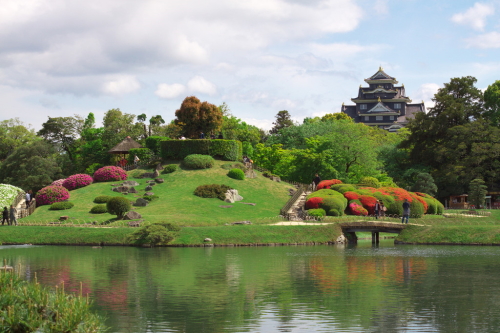 日本三大名園の一つ，岡山後楽園の写真です